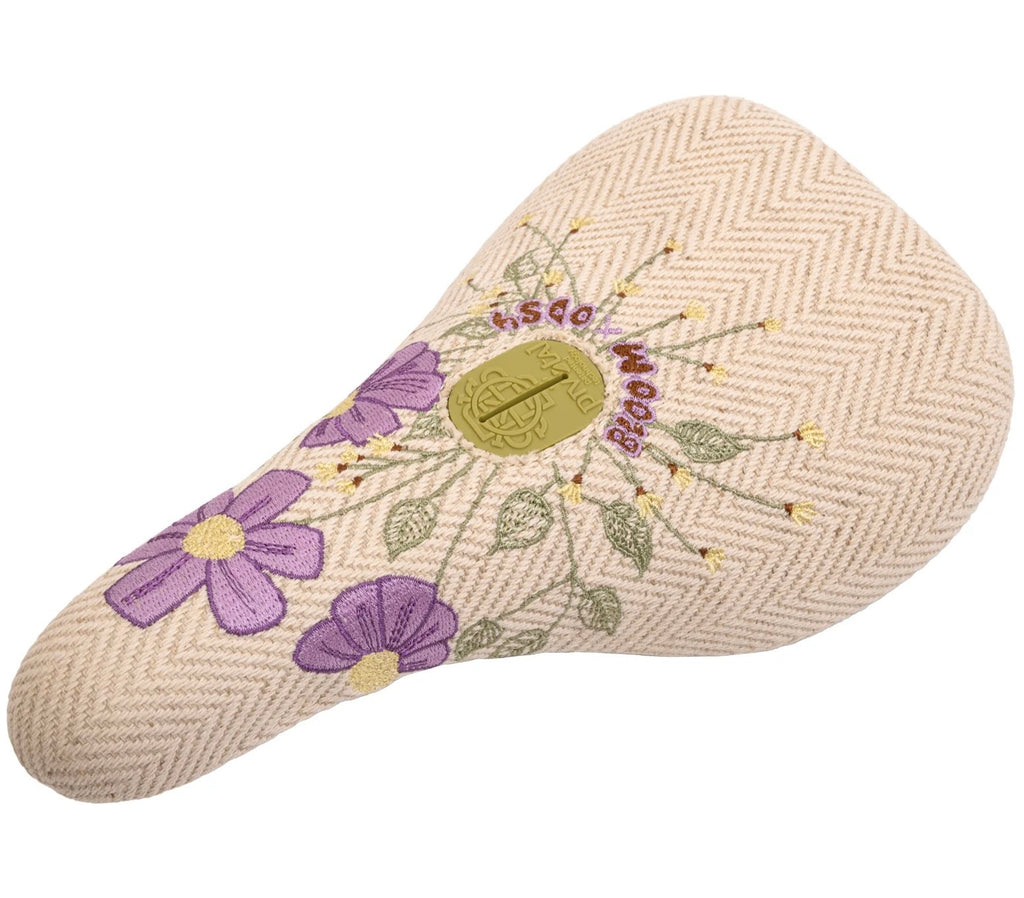 Odyssey Bloom v2 Slim Pivotal Seat