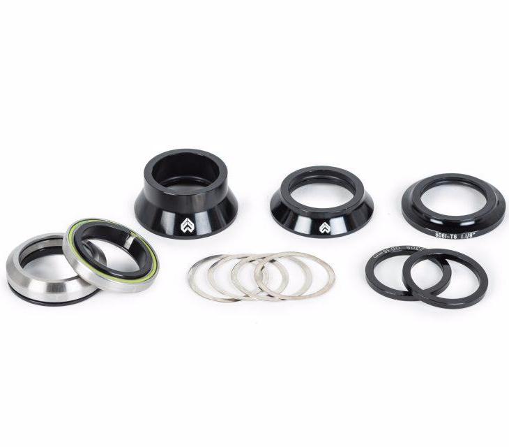 Eclat Cargo Integrated Headset